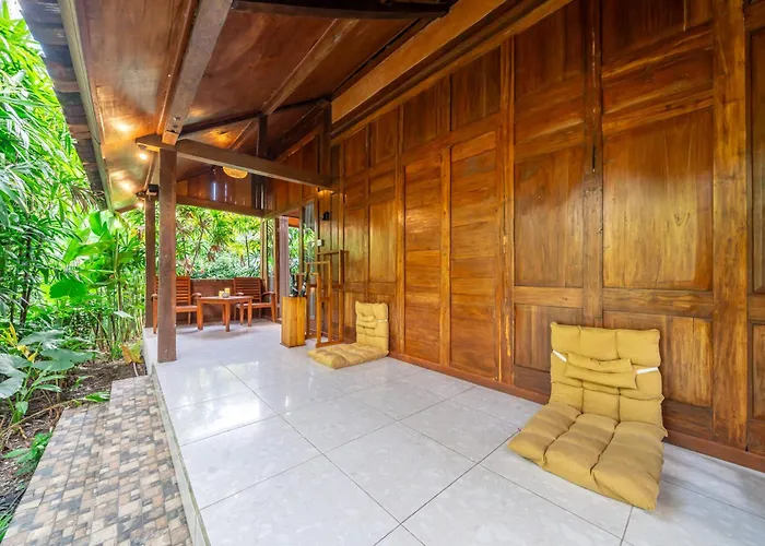 Pensión Bali Dream Garden - Tropical Escape With Pool & 3*